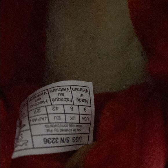 UGG Red Cozy Suede Boots with Lace-Up Design - Picture 4 of 4